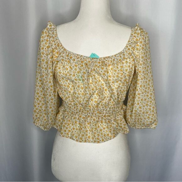 Lush Tayla Smocked Puff Sleeve Crop Blouse size Small - Picture 2 of 8